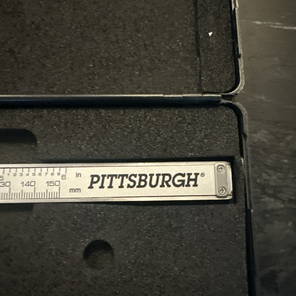 PITTSBURGH #47257 6" DIGITAL CALIPER METRIC & SAE NICE WORKING GREAT