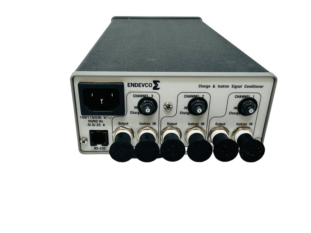 ENDEVCO MODEL 133 CHARGE & ISOTRON SIGNAL CONDITIONER