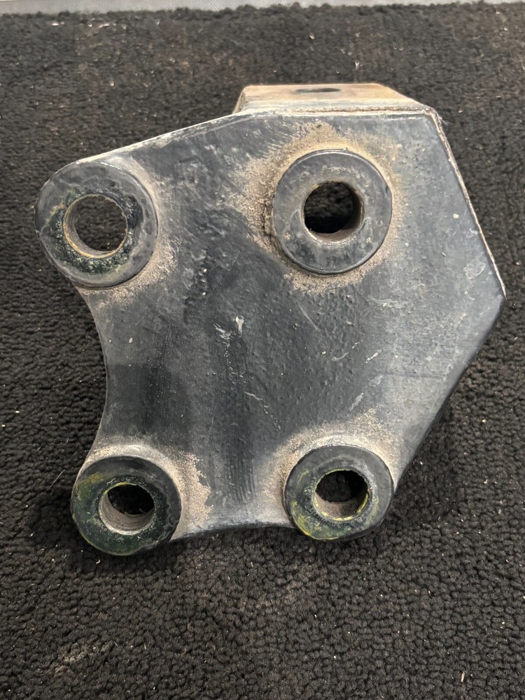 Caterpillar Diesel Engine Left Rear Motor Mount 05-25131L