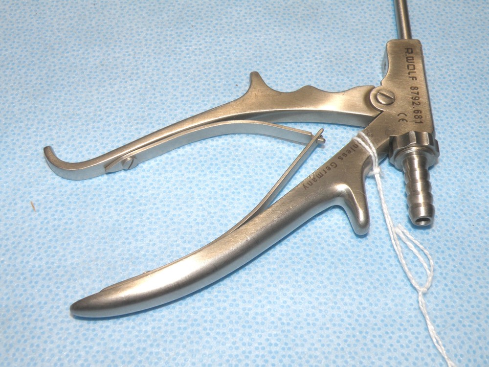 WOLF 4mm x 24cm Arthroscopic / Laparoscopic 2mm punch, model 8792.681