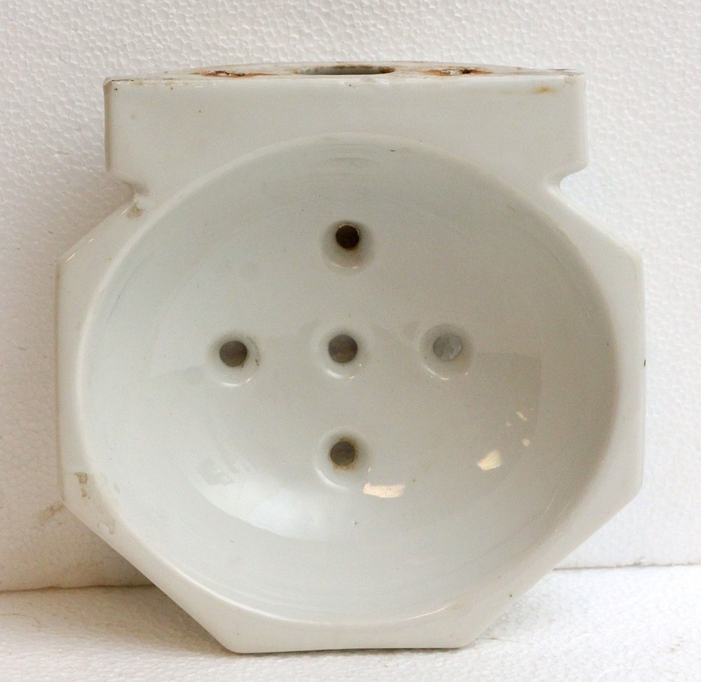 Wall Mount White Ceramic Sponge Dish