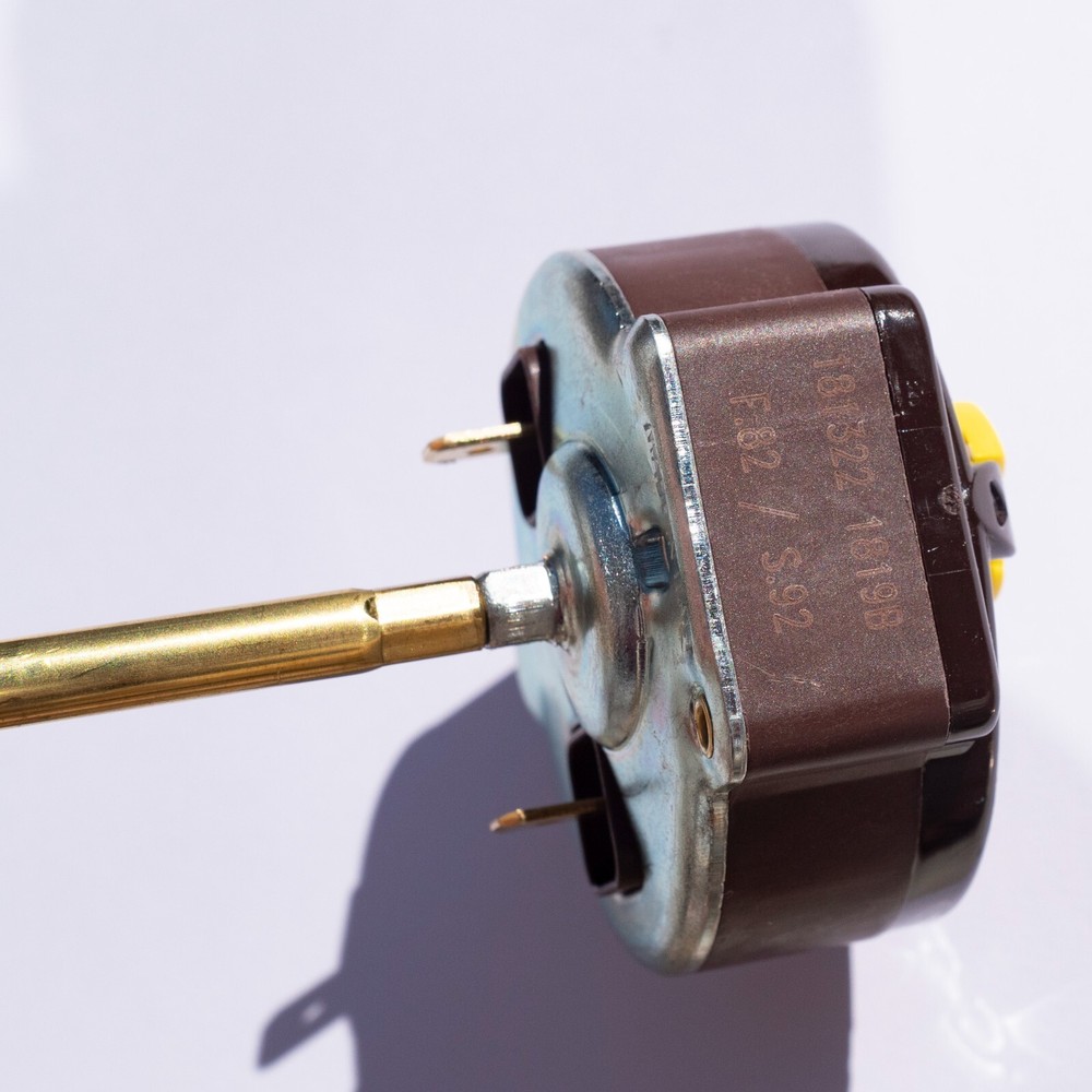 Thermowatt RTS Plus Thermostat 82°C (180°F) with safety limiter, certified