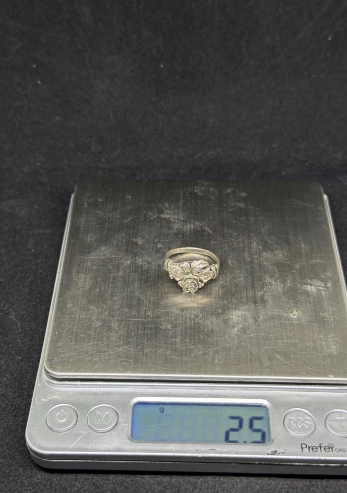 Native American Navajo plain sterling silver Flower ring size 6.5