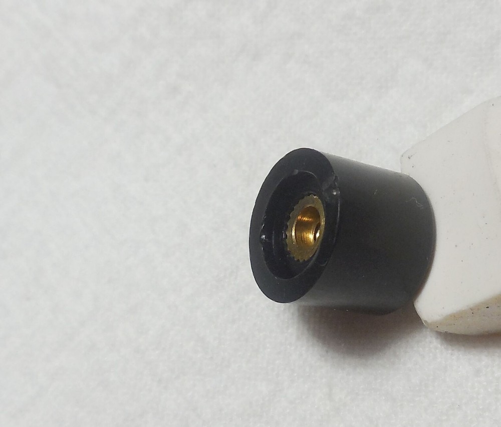 Qty(2) Black RH Threaded Knob 3-56