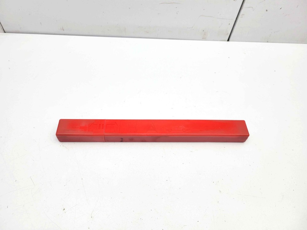 MG HS HAZARD WARNING TRIANGLE 10477670 2021