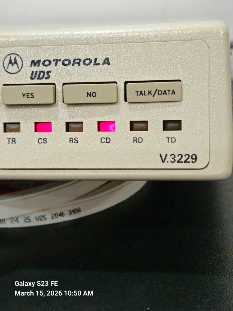Motorola V.3229 14.4KBPS UDS Mount Modem LCD Display