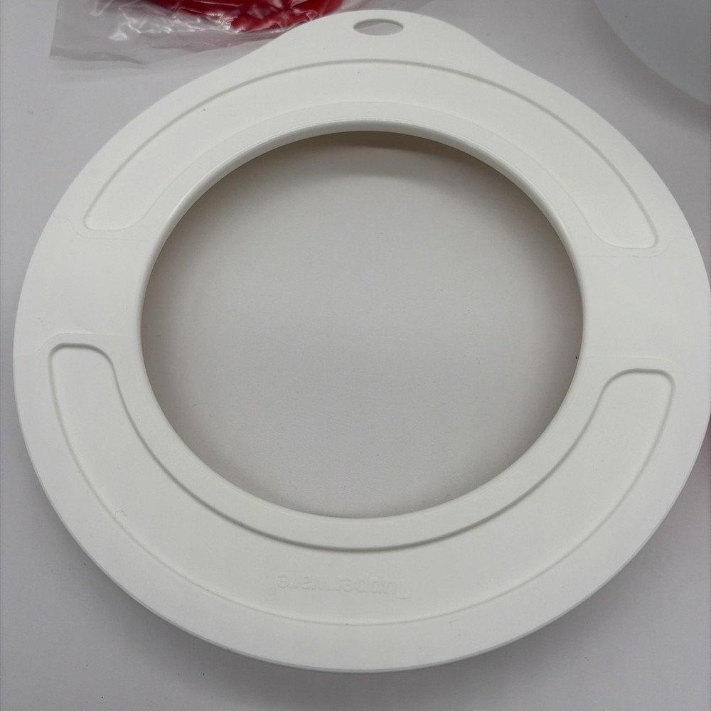 Tupperware Mix N Store Plus Pitcher 8 Cup 5665A-2 Prep Essentials Red Lid New