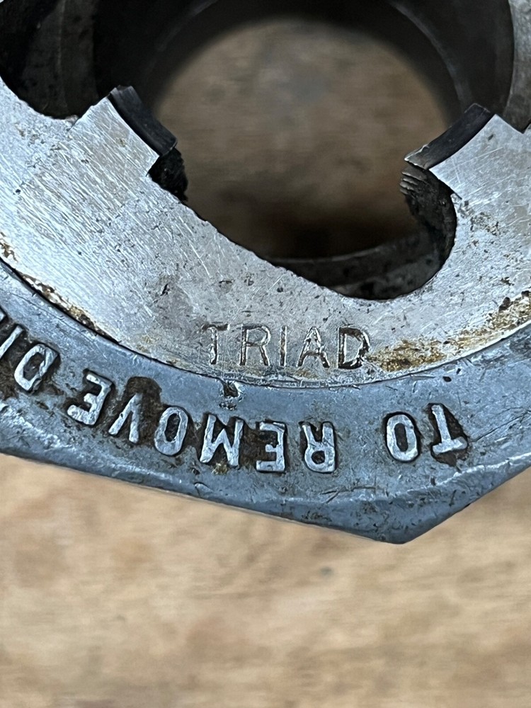 Nye No. 60 Triad Pipe Threader with 1/2" & 1" Threading Dies