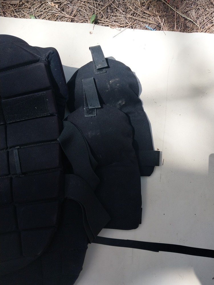 Riot Gear Chest Protector With Shoulder Pads Size Medium