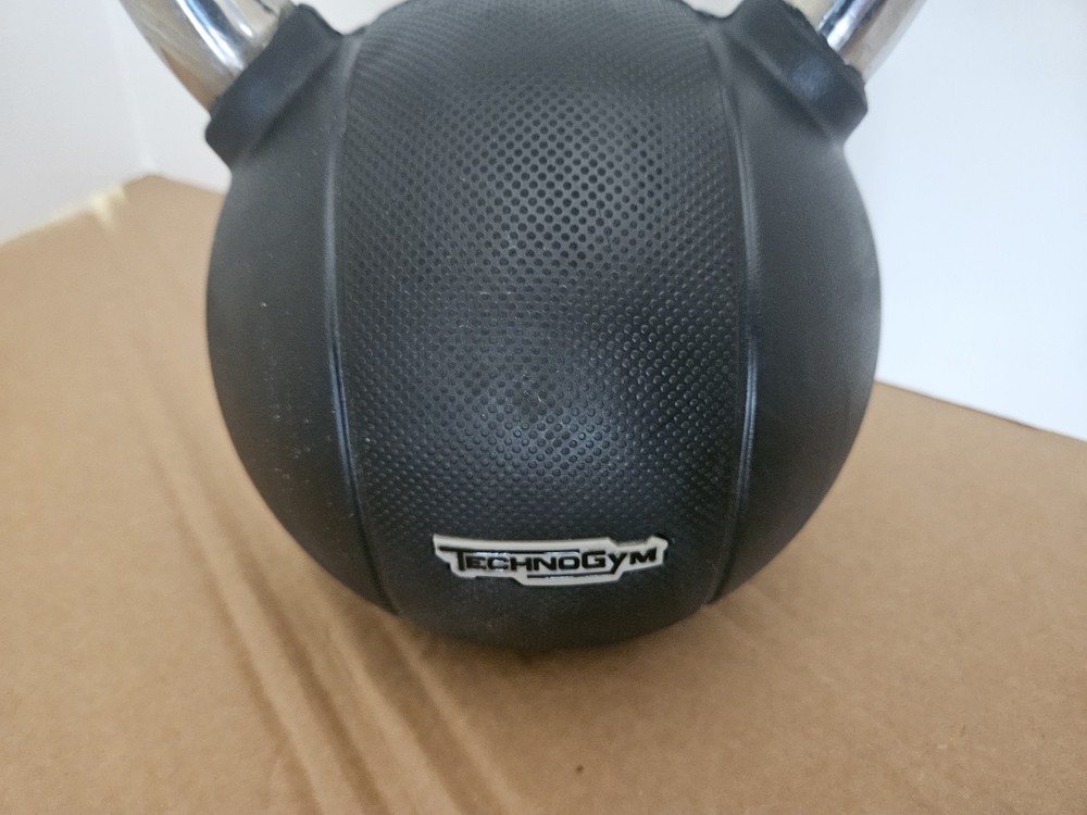 Technogym Kettlebell 24kg - Stainless Steel Handle, Rubber base