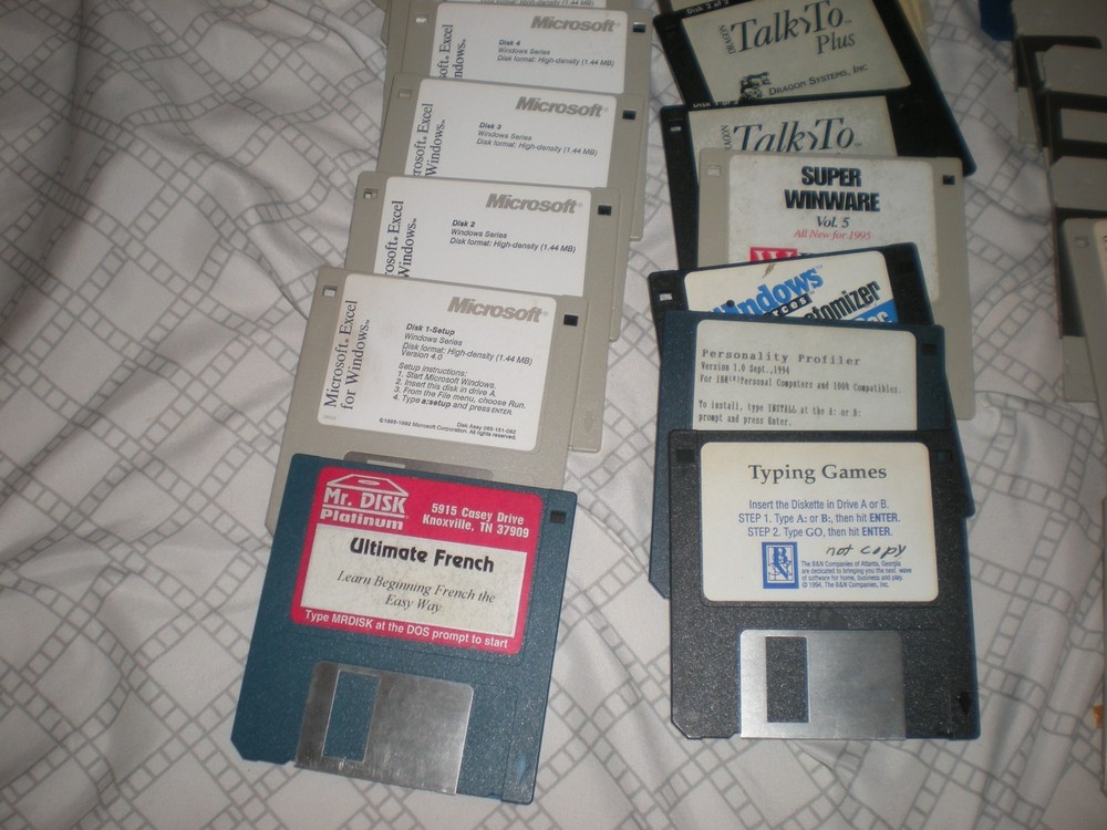 VINTAGE 3.5 discs lot 1990's