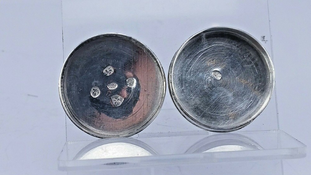 1795 Samuel Pemberton Georgian silver patch box with heraldic shield design