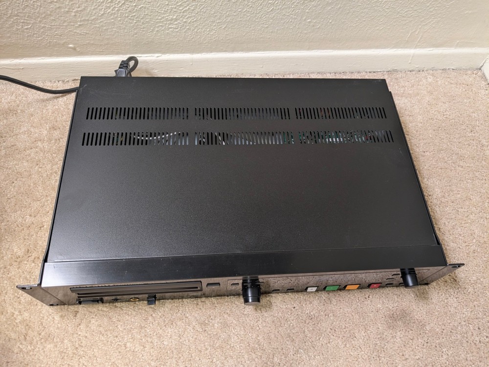 Marantz CDR633 Professional Rackmount Slot-Loading CD Player / Recorder