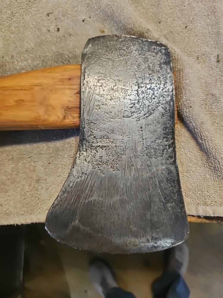 Vintage 4 lb BAKER Michigan Pattern Axe & Handle Made In USA 34' Handle