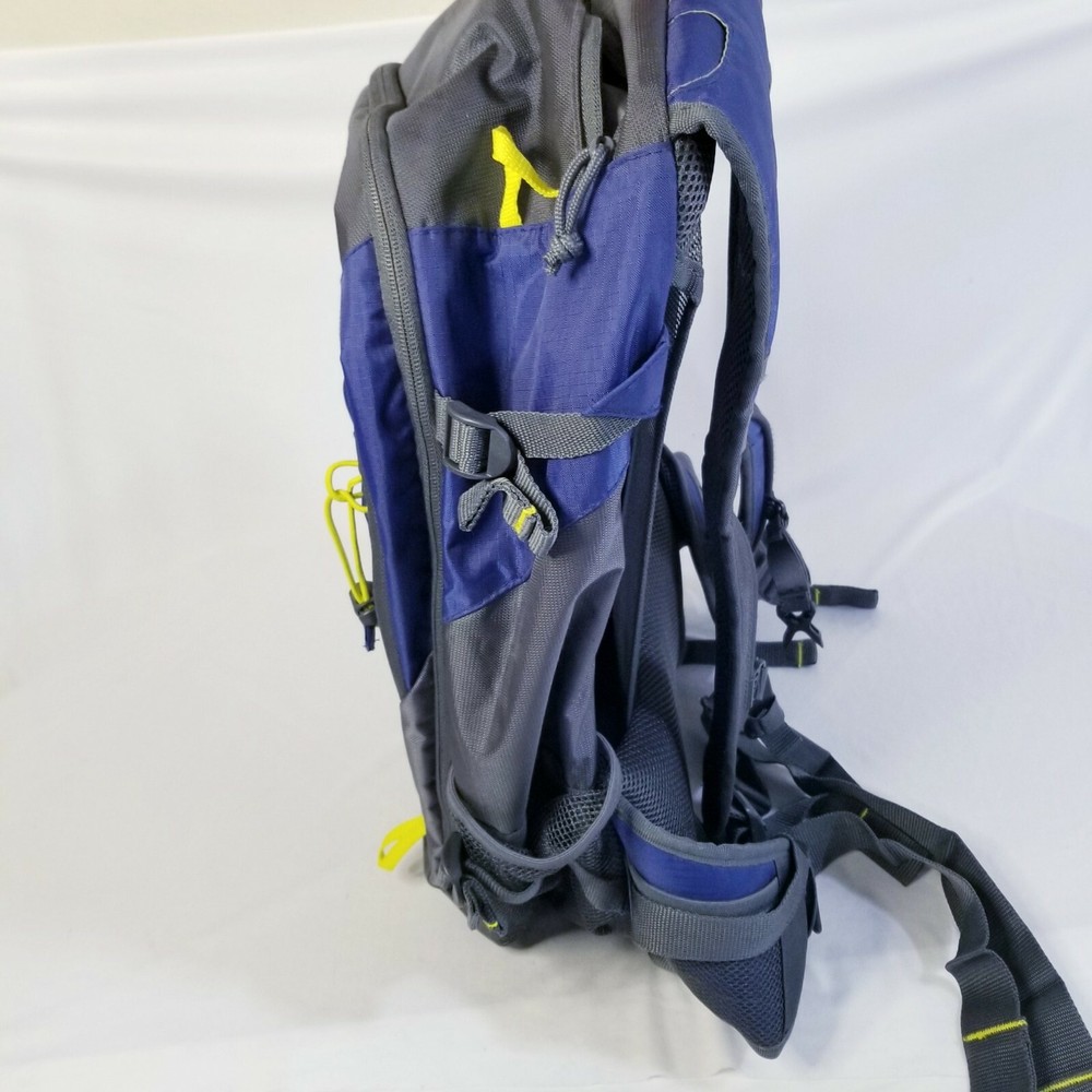 Outdoor Products Cross Breeze Frame Pack Backpack 31L Blue Preowned