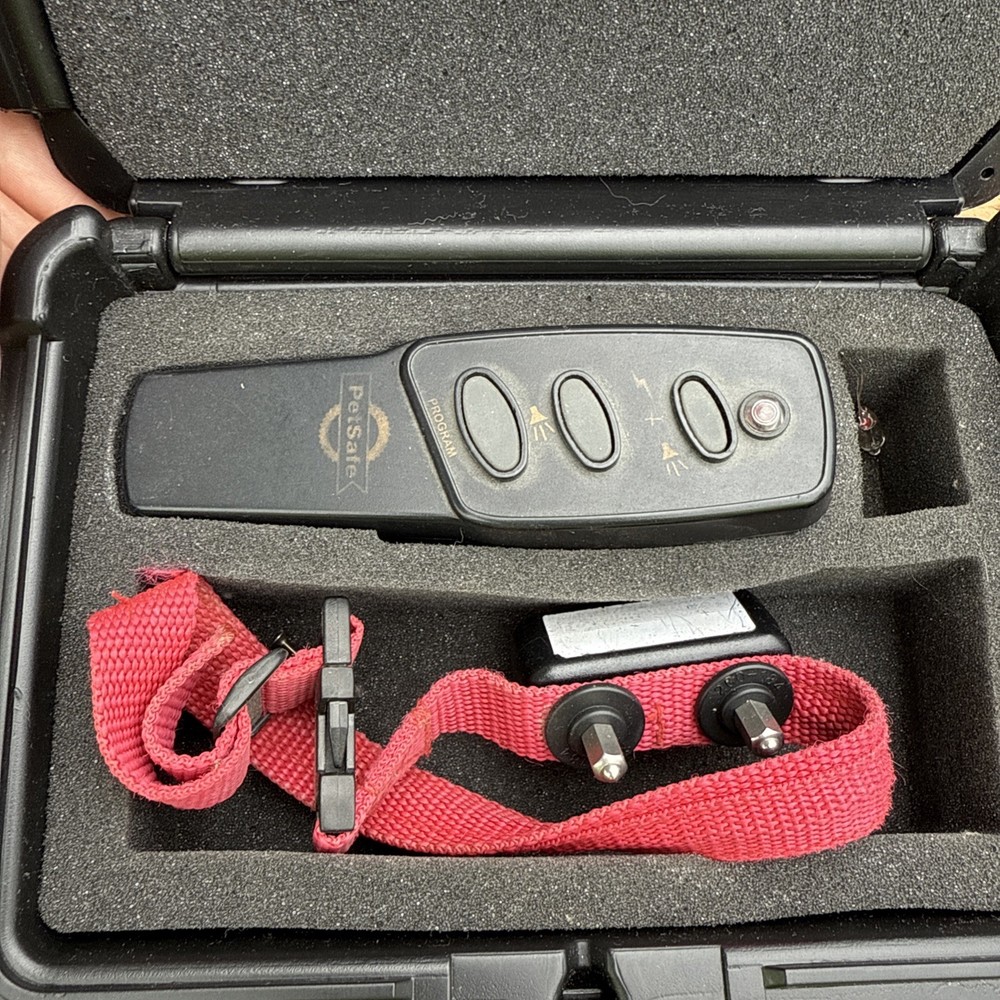 Working PetSafe SportDog Remote Training System Model PST-100W/ Case