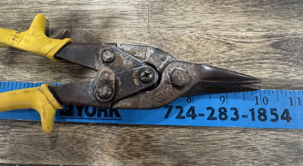 2 Wiss Tin Snips