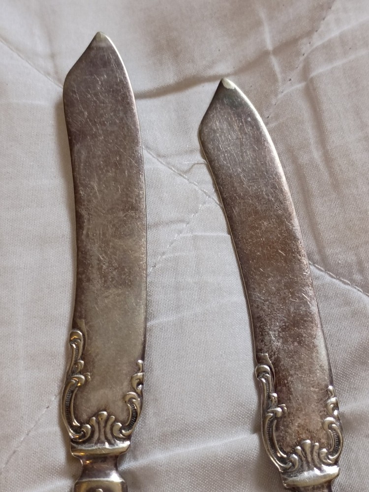 6 Antique Keystone Silverplate Butter Knives Bancroft Pattern.