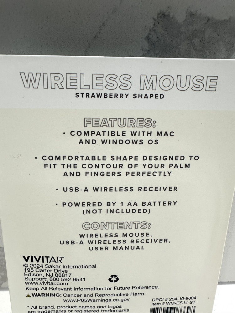 Target Bullseye Kids Strawberry Shaped Wireless Computer Mouse (NEW)