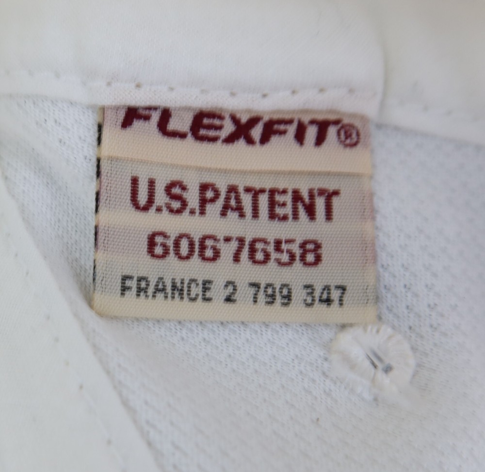 *NEW WITH TAG* Nike BUICK GOLF Dri-Fit Cap Hat / White / FlexFit Small-Medium