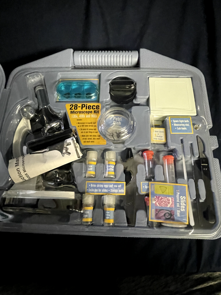 Microscope Meade Instruments Micro Explorer 100 Kit with Carry Case 28 Piece New