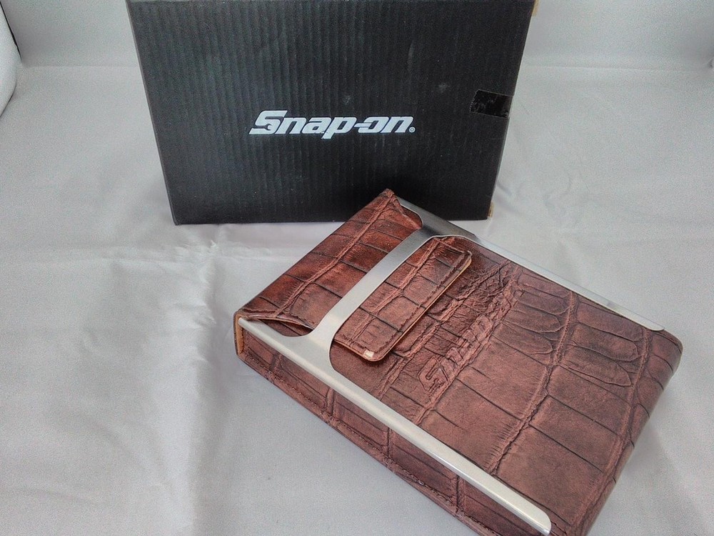 Snap-on Cigar Holder and Ashtray Tool