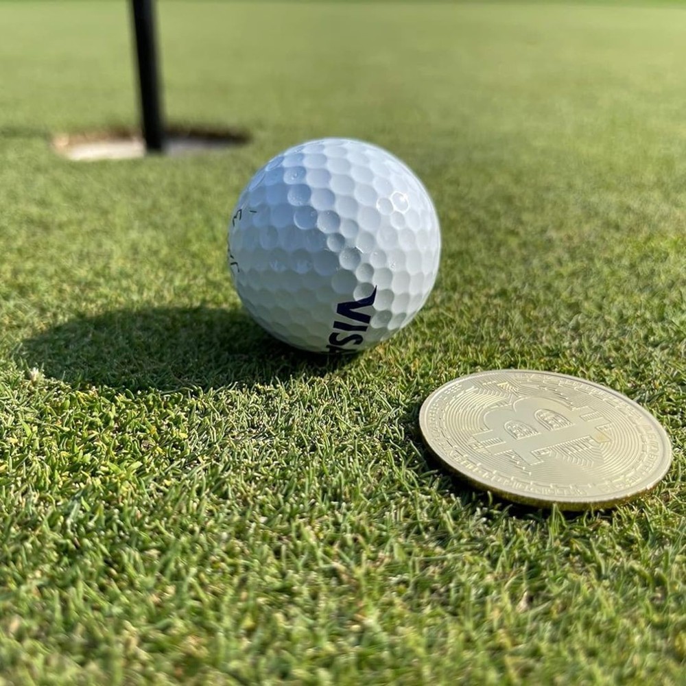 Bitcoin Magnetic Golf Ball Marker – Crypto Golf Accessory