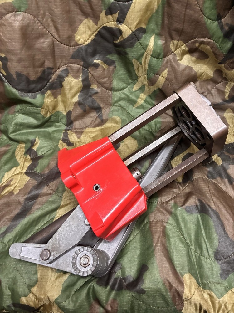 Lee Precision Reloading Press 3 Hole Turret