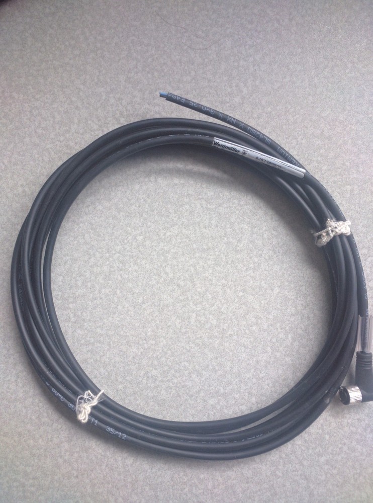 Weidmuller - Sensor/actuator cable, M8, 3 pole, 5 meters, Socket, angled