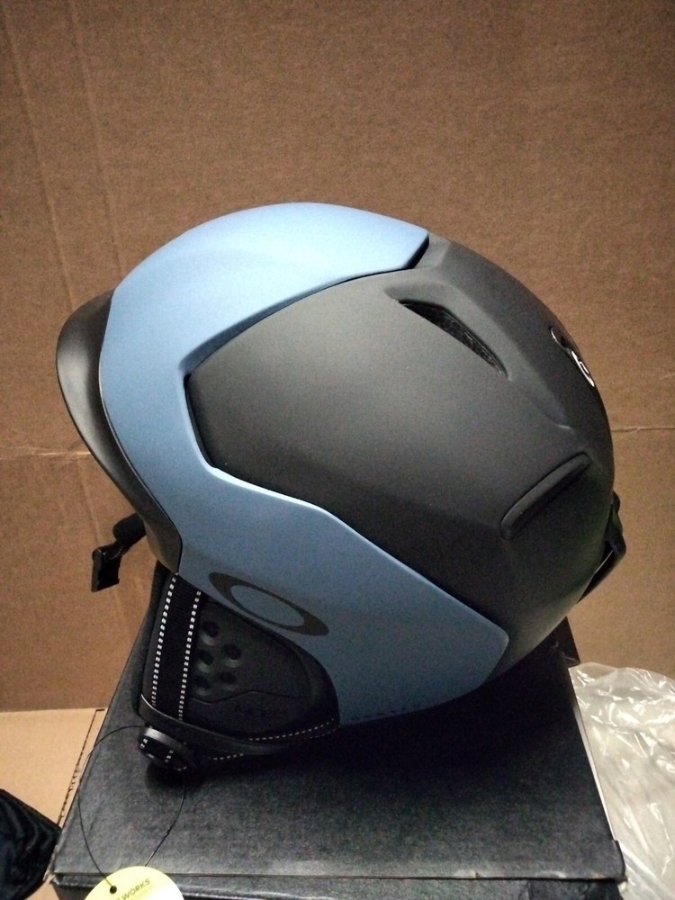 Oakley Mod 5 BOA Snow Ski Helmet Small Dark Blue /Black