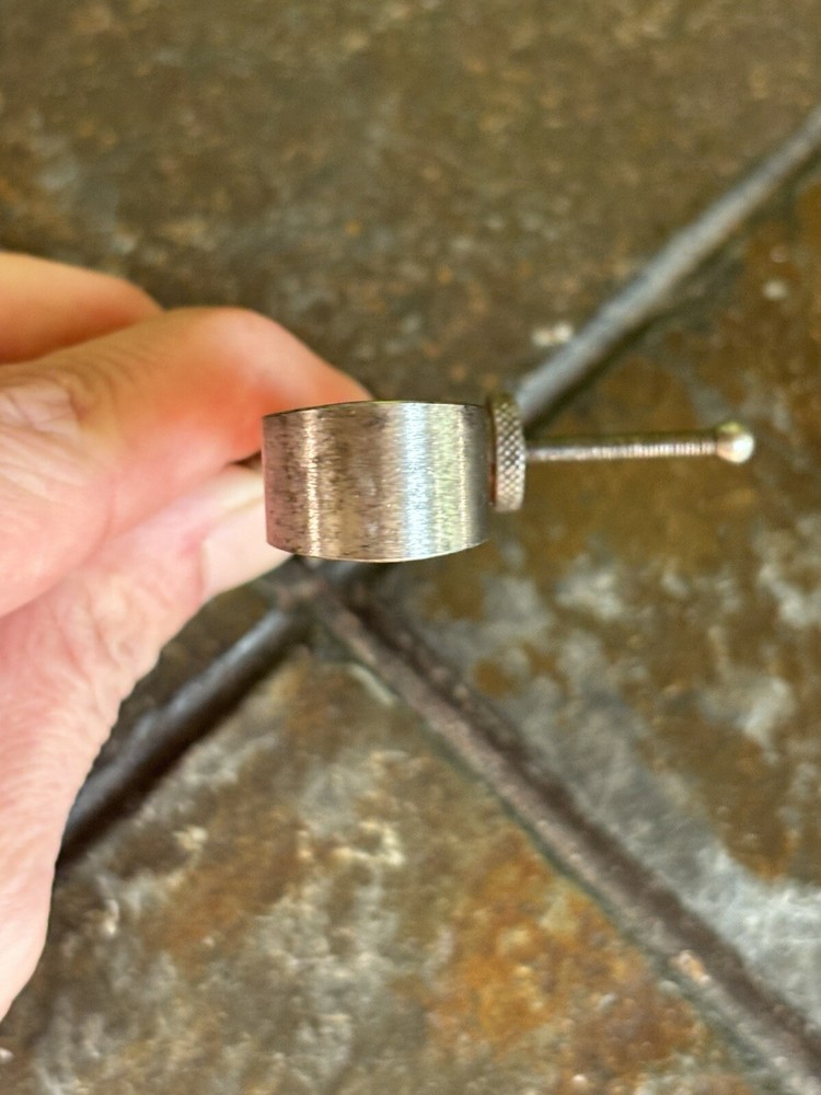 L.S. Starrett 275A 3” Spring-Type Outside Calipers Round Legs - Solid Nut