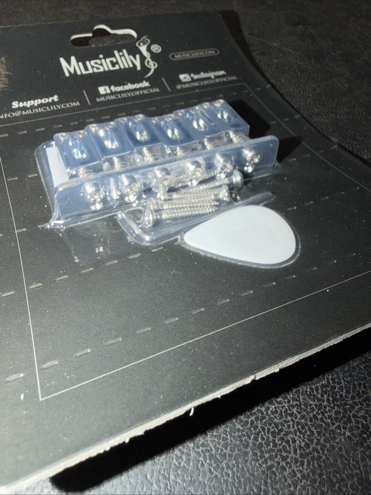 Musicily Guitar Bridge Silver with Pick