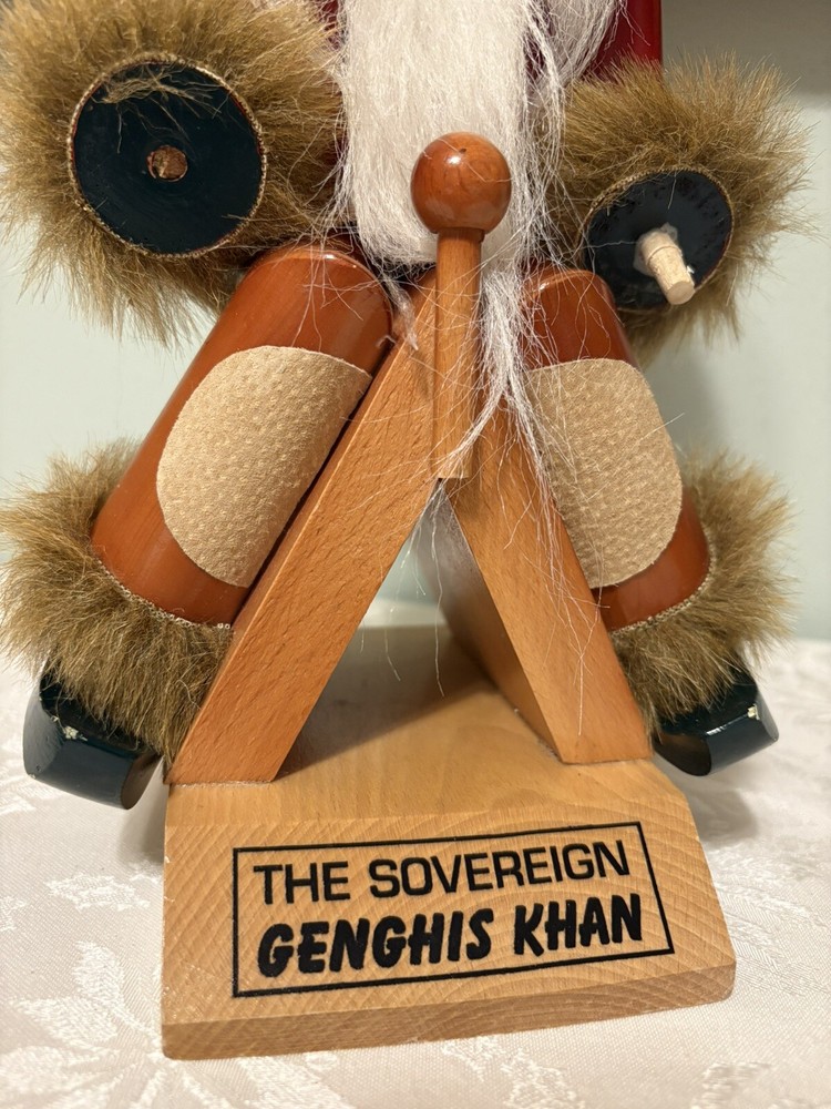 STEINBACH 14" Nutcracker The Sovereign GENGHIS KHAN. Missing Weapons. As Is.