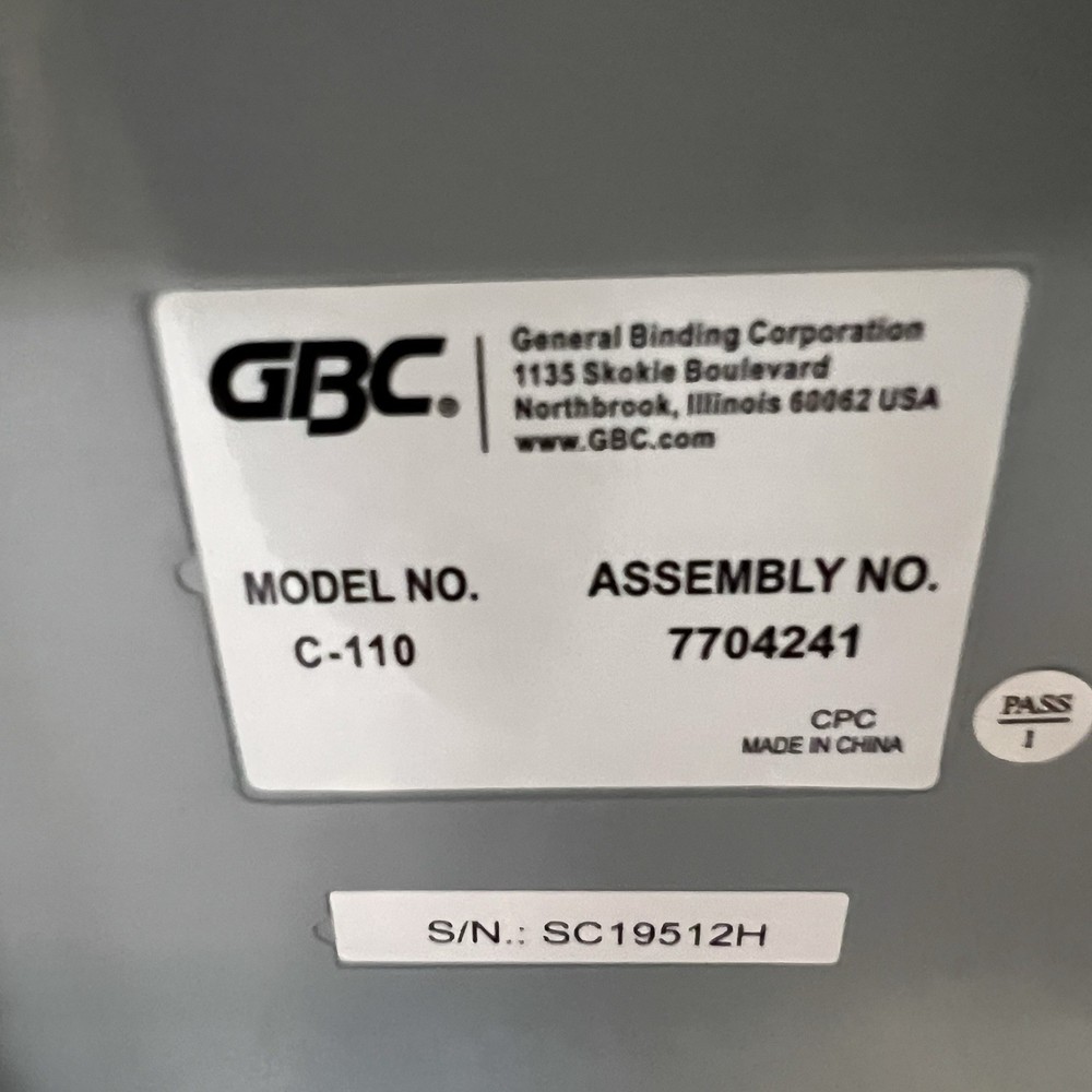 GBC CombBind C110 Manual Binding Machine 15 Sheet Punch 300 Sheet Bind