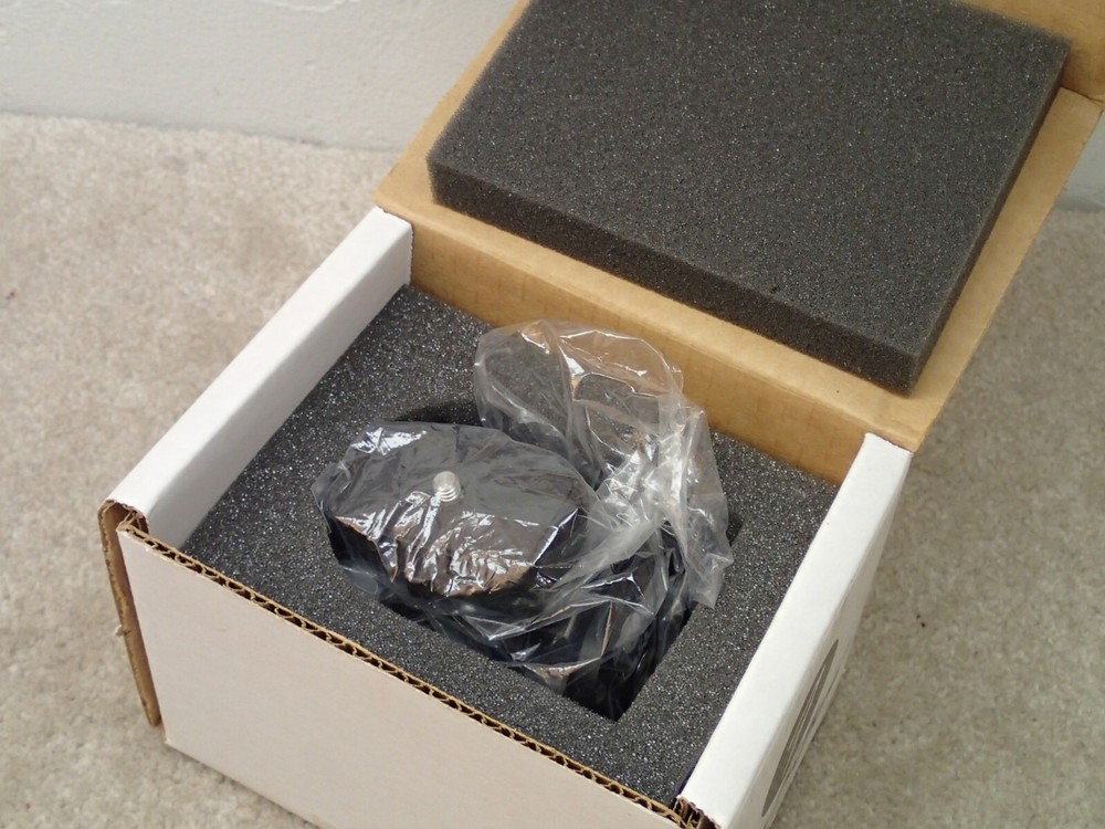 Freedom FB-12 Ball Head for Tripod Nice in Box