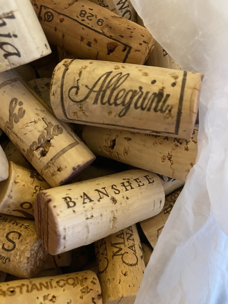 1 Pound+ Assorted Wine Corks Various Brands And Sizes Arts & Crafts