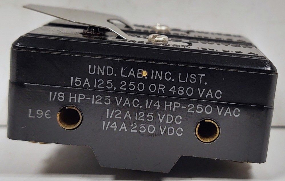 Microswitch 6AS5 Switch