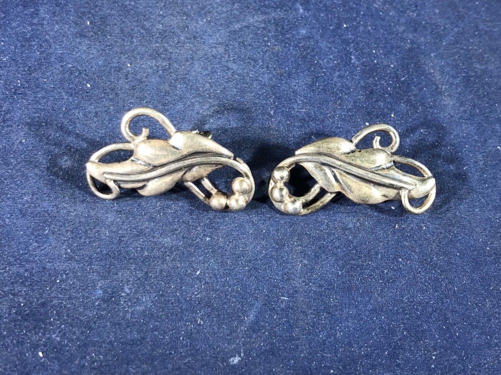 K1-5 STERLING SILVER EARRINGS - CLIP-ON BACKS - DELUXE LEAF PATERN
