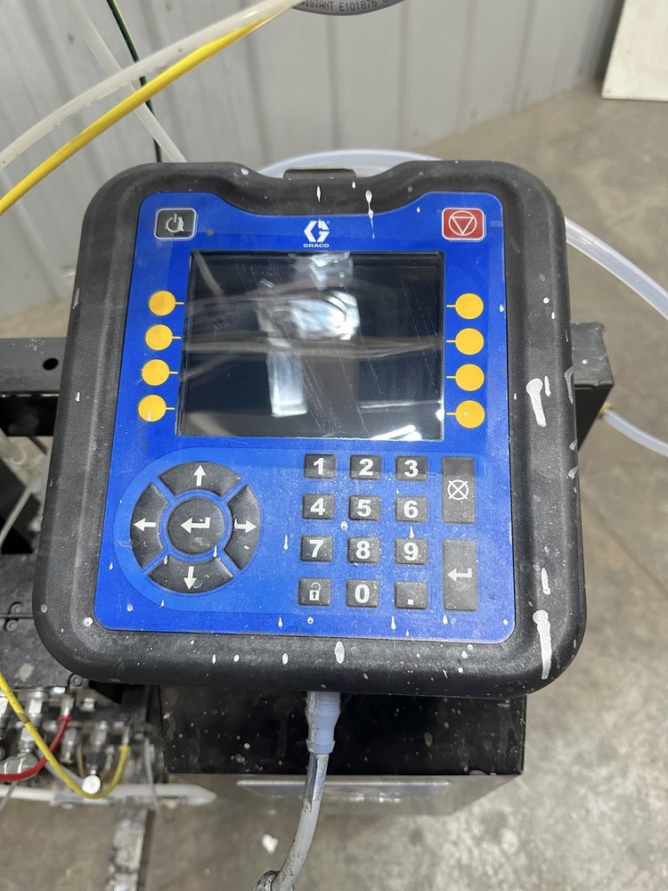 Graco ProMix PD2K Automatic Proportioner w/ Color Change Controllers & Pendant