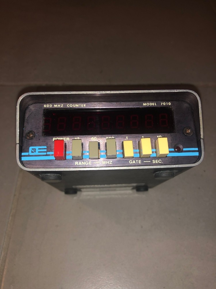 Optoelectronics Frequency Counter Model 7010A - 600 MHz