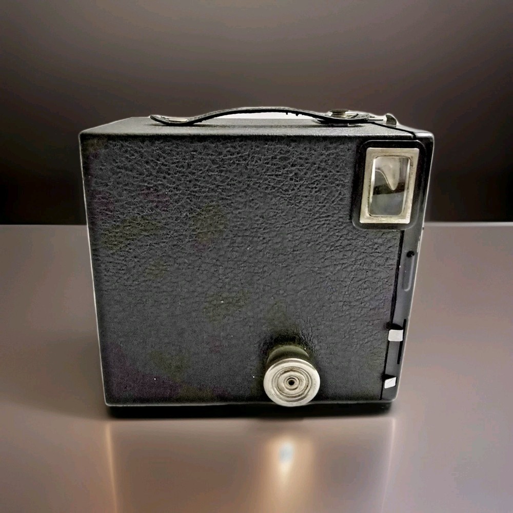 Kodak Brownie Target Six-16 1950 Box Camera