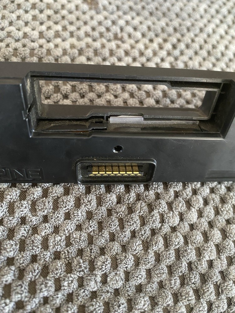 Alpine TDM-7582 Stereo Faceplate Face Only