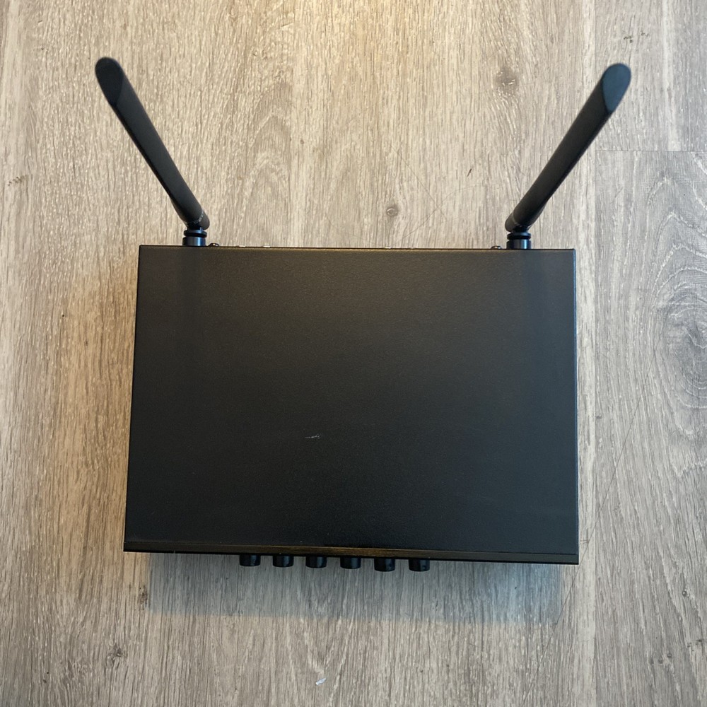 Boeska Dual UHF Wireless Microphone System 262ft Range *UNIT ONLY