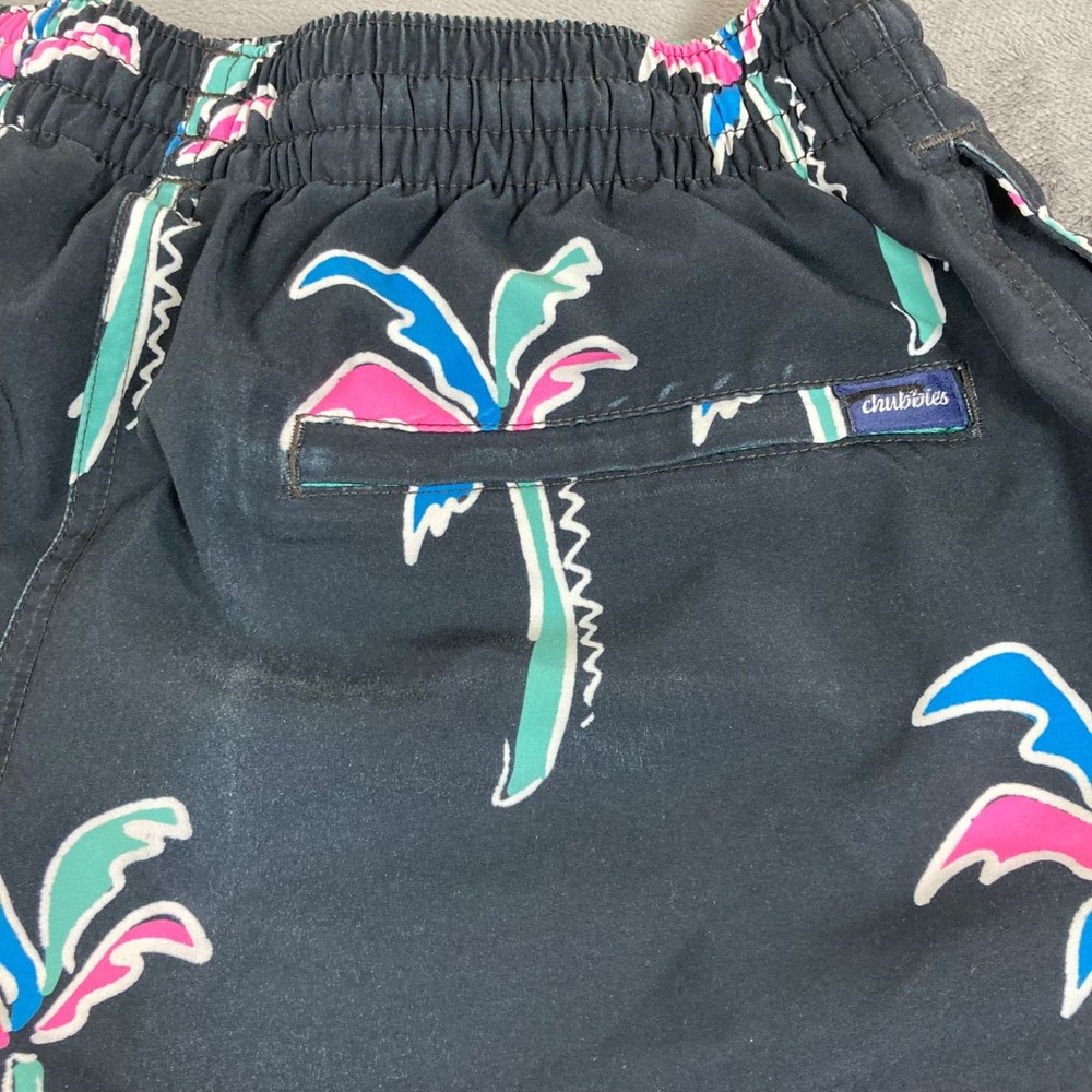 chubbies men's shorts size medium preowned read description