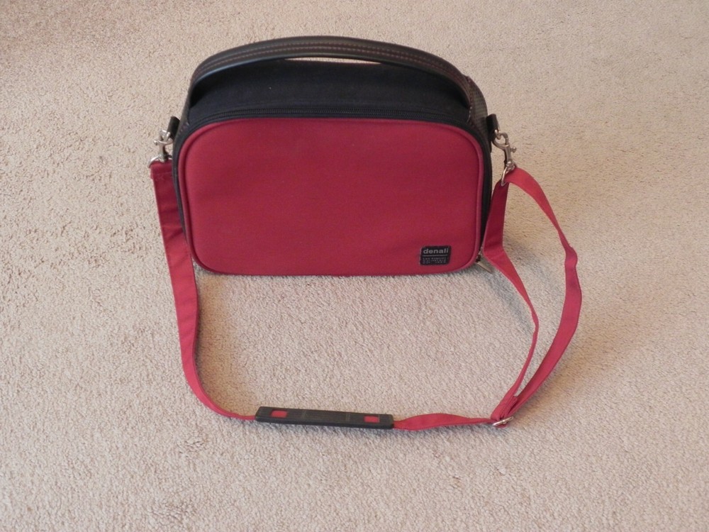Denali DVD Player Soft Travel Case Holder Bag With Straps Barely used