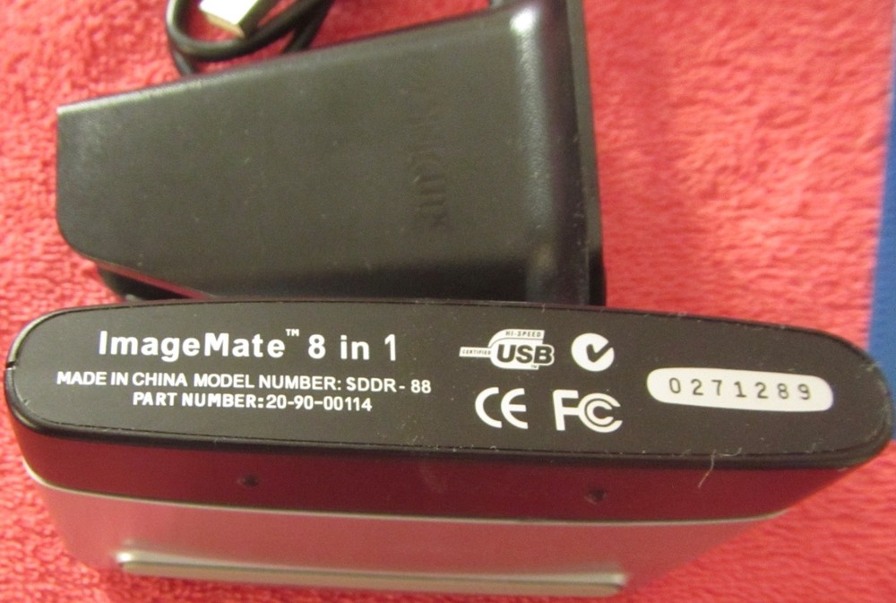 SanDisk SDDR-88 Image Mate 8-in-1 usb2.0 hi-speed Card Reader w/software disk