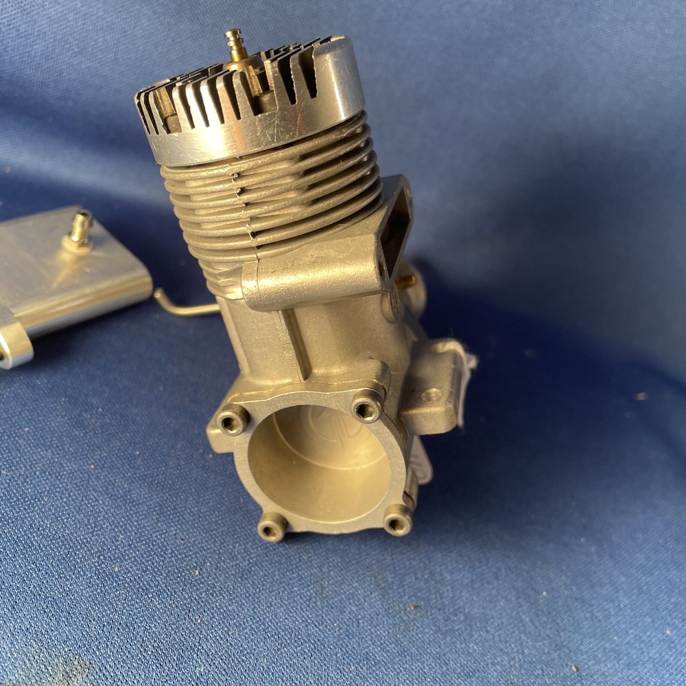 TOWER HOBBY 40 ABC C/L ENGINE WITH T-MUFFLER NICE #8