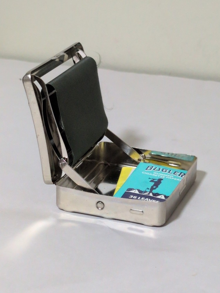 Automatic Cigarette Rolling Machine, Metal Box Cigarette Case PIRATE Skull