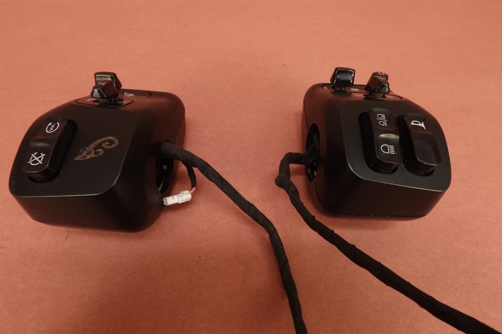 2018 17-23 Indian Chieftain Limited Left/Right Handlebar Control Switch