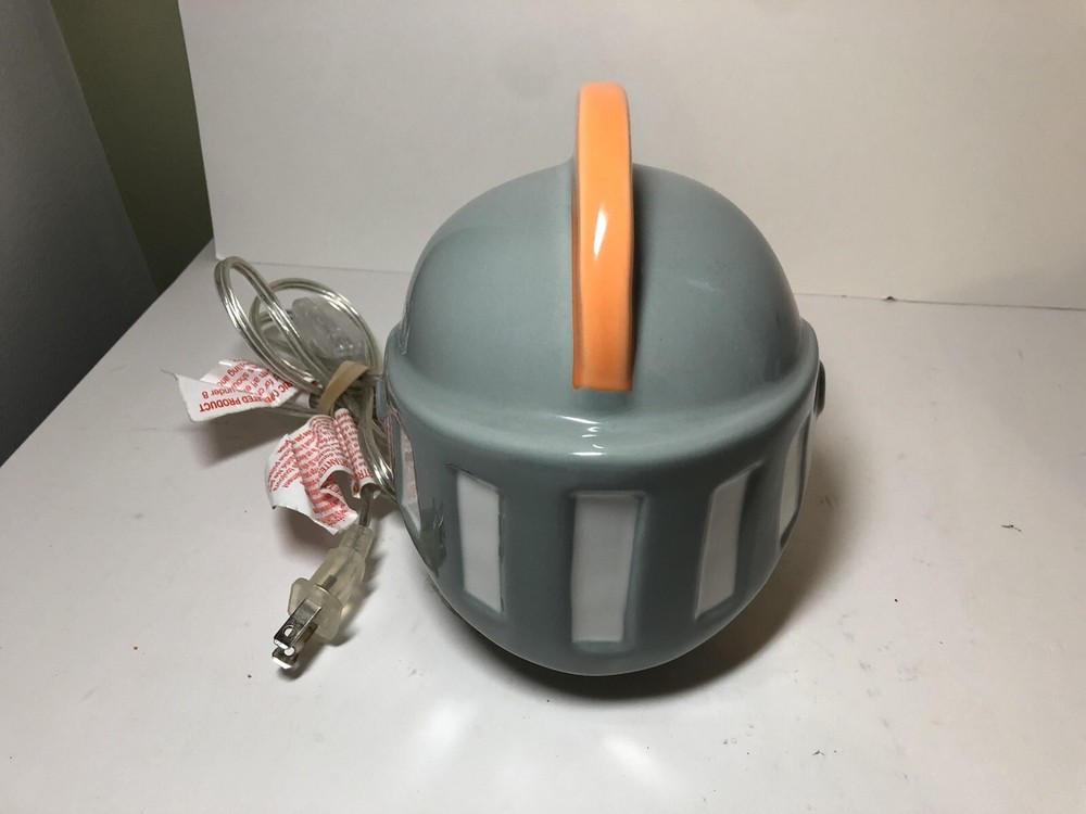 Trojan helmet night lamp